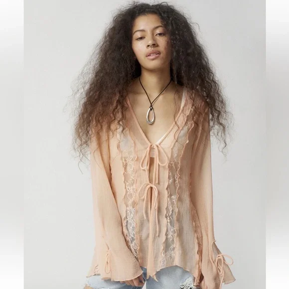 Urban Outfitters Tops Nwt Urban Outfitters Shelby Lace Flyaway